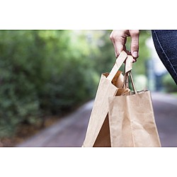 Beneficiile pungilor din hârtie kraft: de ce sunt alegerea inteligentă pentru afacerea dvs